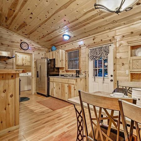Broken Bow Starlight Cabin With Private Hot Tub! Exteriér fotografie