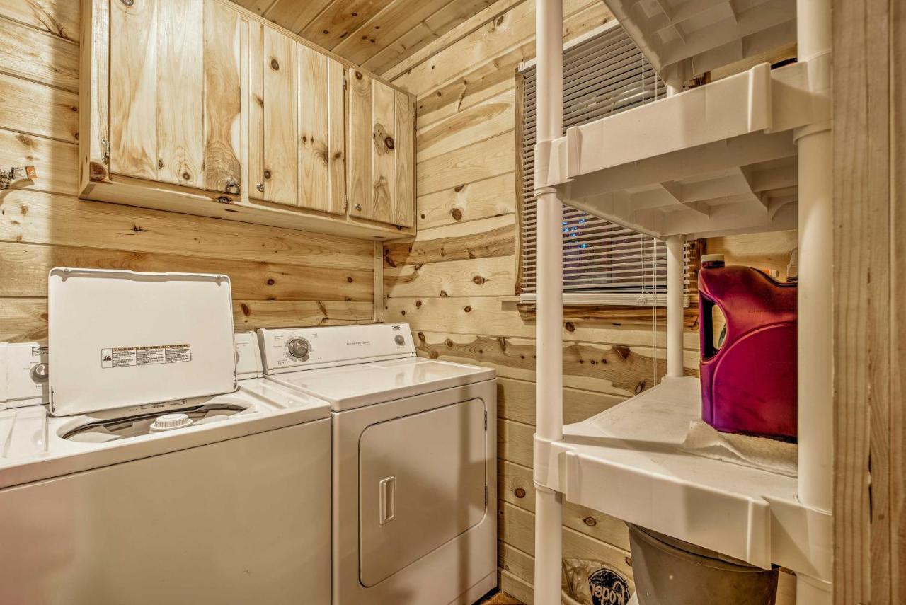 Broken Bow Starlight Cabin With Private Hot Tub! Exteriér fotografie