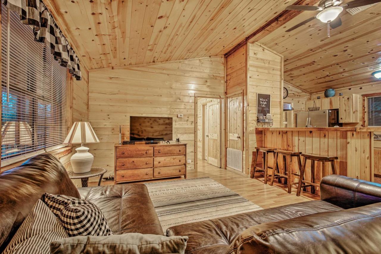 Broken Bow Starlight Cabin With Private Hot Tub! Exteriér fotografie