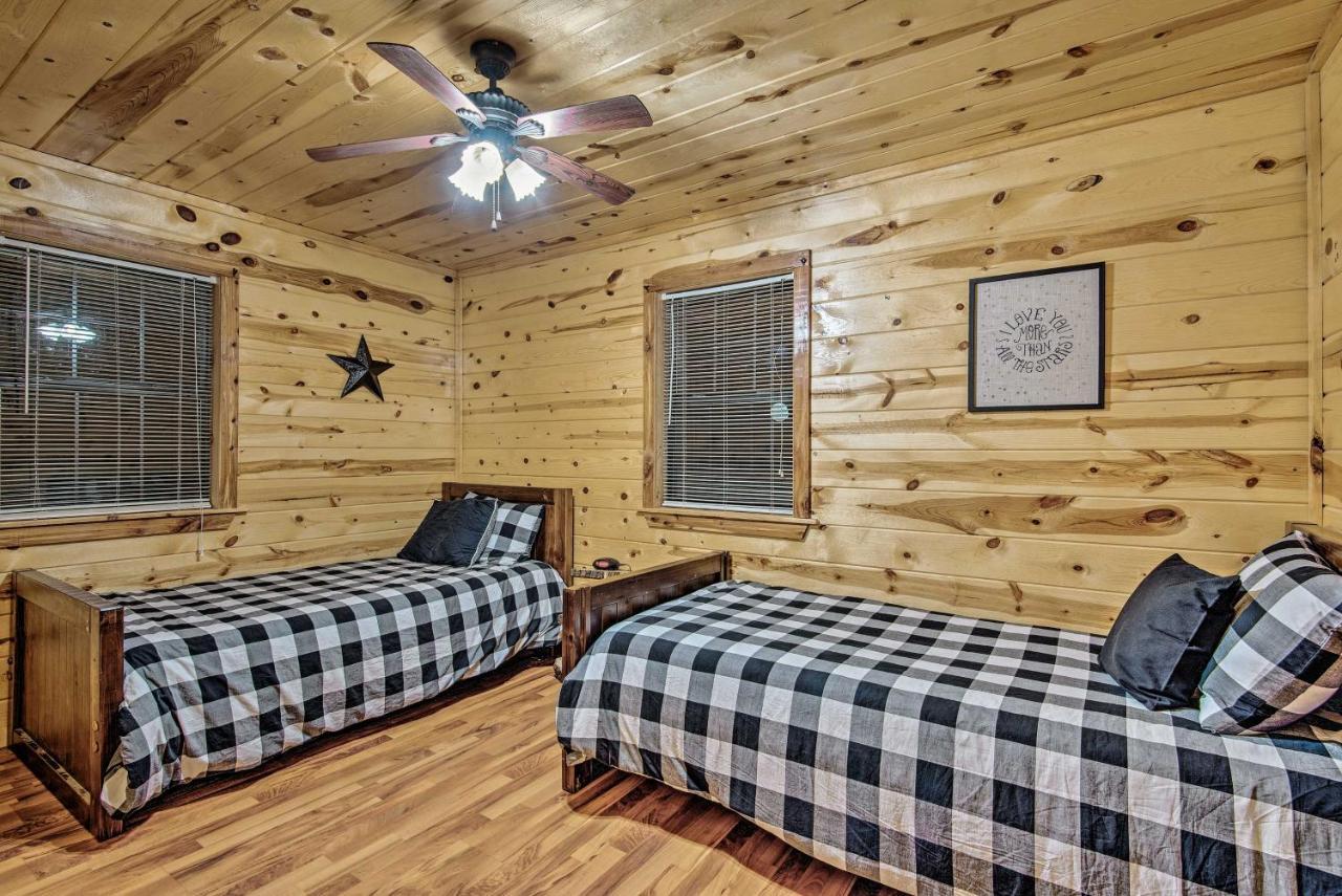 Broken Bow Starlight Cabin With Private Hot Tub! Exteriér fotografie